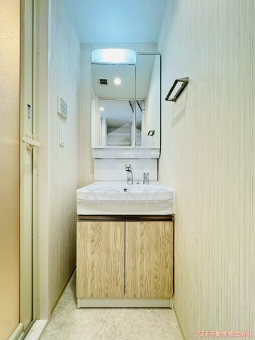 洗面設備　同マンション別部屋参考写真