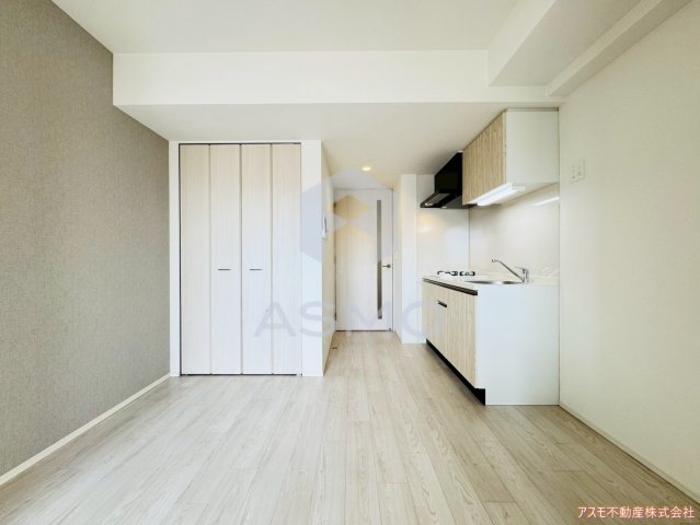 居室・リビング　同マンション別部屋参考写真