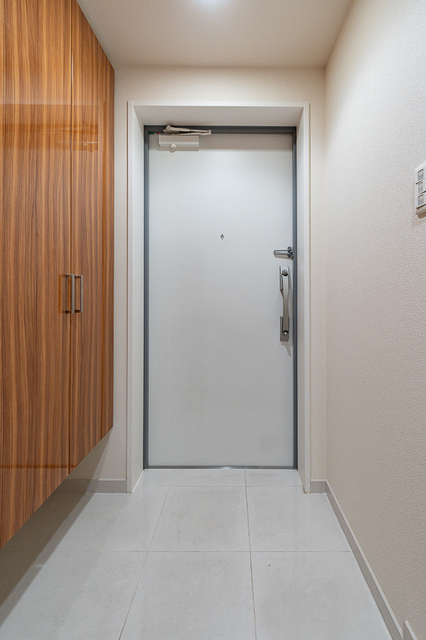 玄関　※写真は同タイプ住戸です。