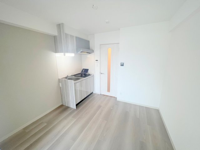 居室・リビング　明るく広々としたリビングです。