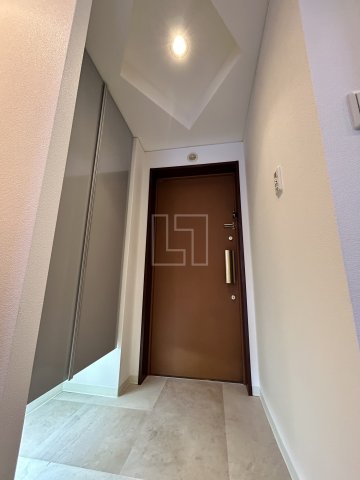 玄関　コンソラーレ日本橋　玄関スペース