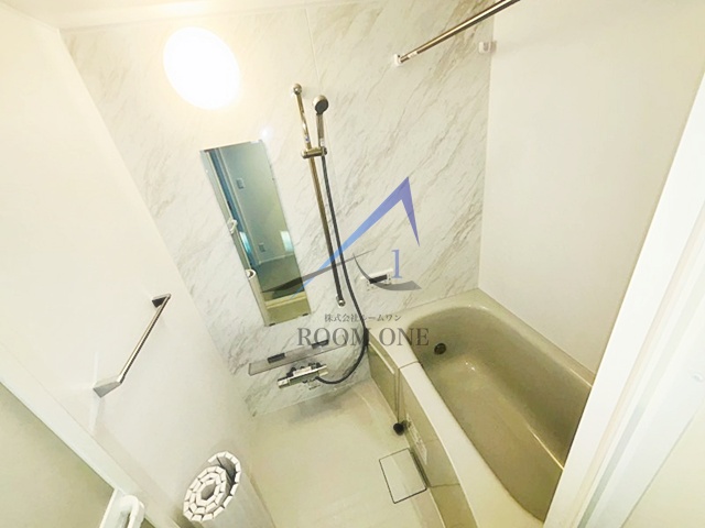バス・シャワールーム　お風呂です。