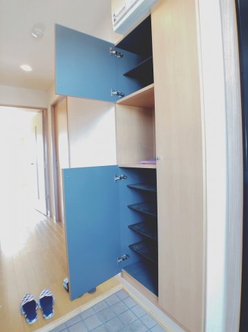 玄関　玄関ホール・シューズBOX付