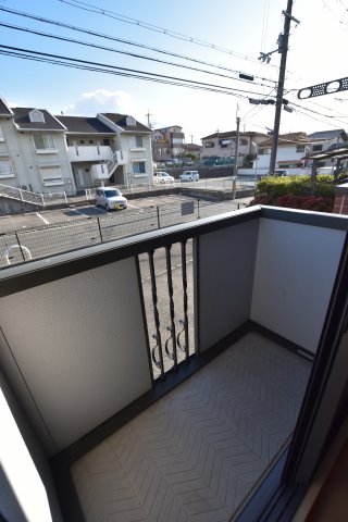 バルコニー　同物件、別号室の写真です。
