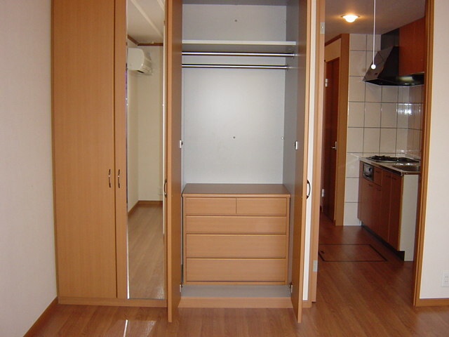 収納　クローゼット