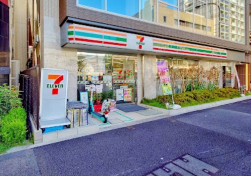 コンビニ　セブンイレブン 新宿信濃町店（コンビニ）まで574m