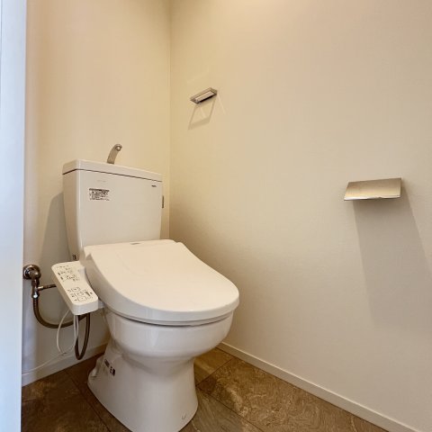 トイレ　同仕様タイプです