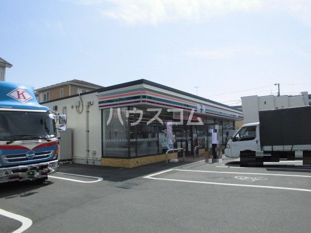 コンビニ　セブン-イレブン茅ヶ崎赤羽根南店（コンビニ）まで551m