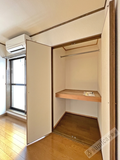 収納　たっぷり収納で隠し収納可能！