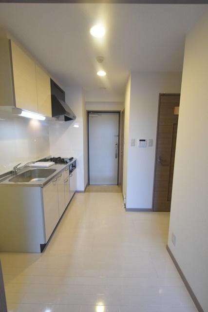 玄関　写真は６０６号室のものです。現況優先です。