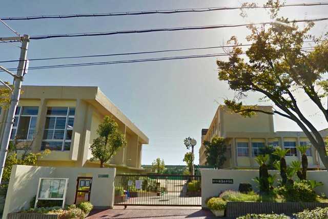 中学校　神戸市立西落合中学校（中学校）まで1730m