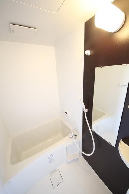 バス・シャワールーム　バスルーム