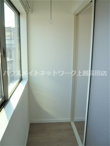 バルコニー　サンルーム（参考D号室間取反転タイプ・現況優先）