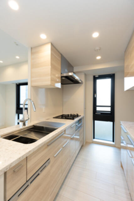 キッチン　※写真は同タイプ住戸です。