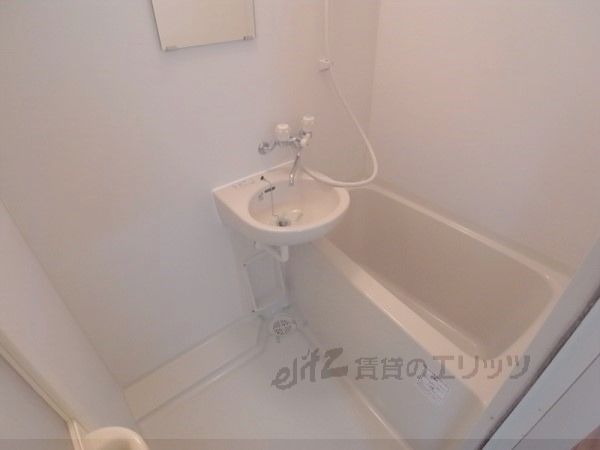 バス・シャワールーム　風呂