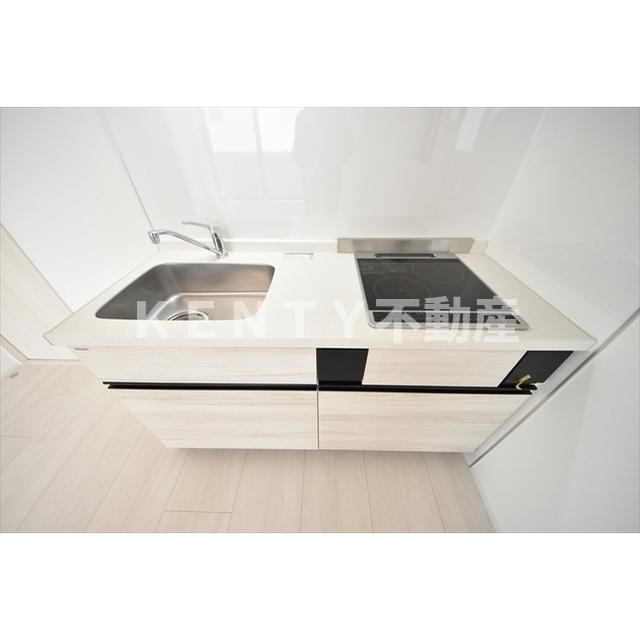 キッチン　コンパクトなキッチンで掃除もラクラク