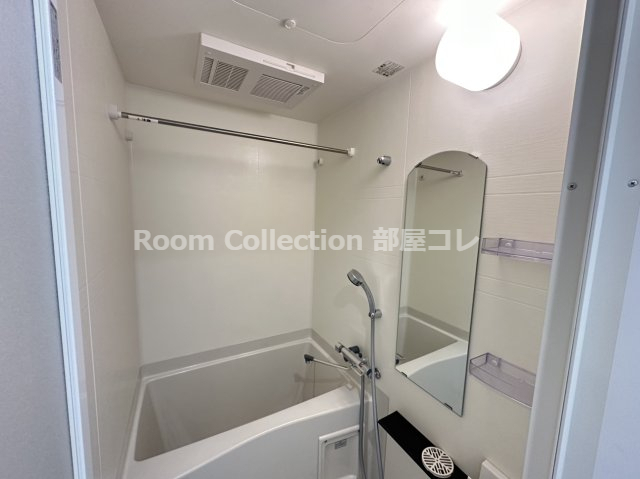 バス・シャワールーム　※同物件他部屋写真 反転、色違いの場合有 現況優先