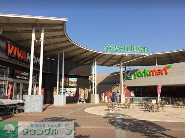 ショッピングセンター　セブンタウン小豆沢（ショッピングセンター）まで2380m