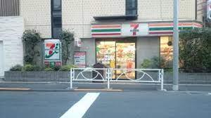コンビニ　セブンイレブン 目黒柳通り店（コンビニ）まで129m
