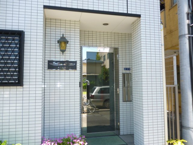 エントランス　毎日通るエントランスはこのようになっています