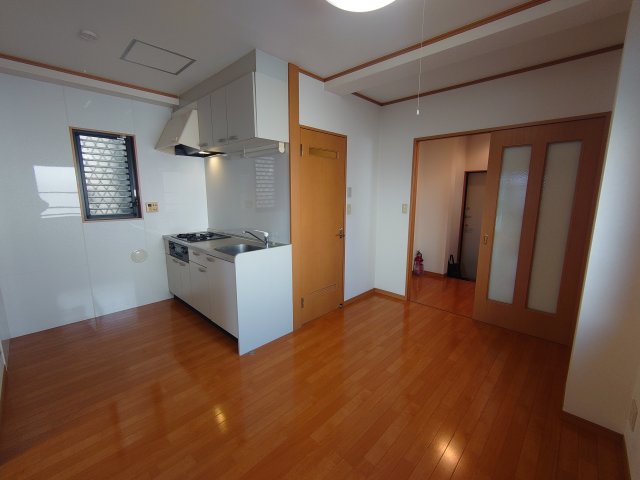 キッチン　別部屋参考用写真