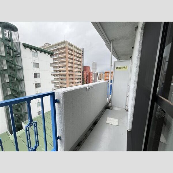 バルコニー　別部屋写真使用