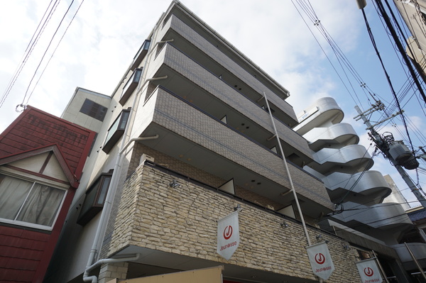 建物外観　オンライン内覧実施中