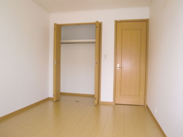 収納　同型のお部屋です。