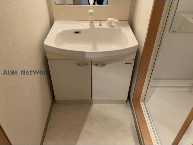 洗面設備　同型モデル