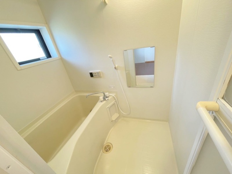 バス・シャワールーム　図面と現状に相違がある場合には現状を優先