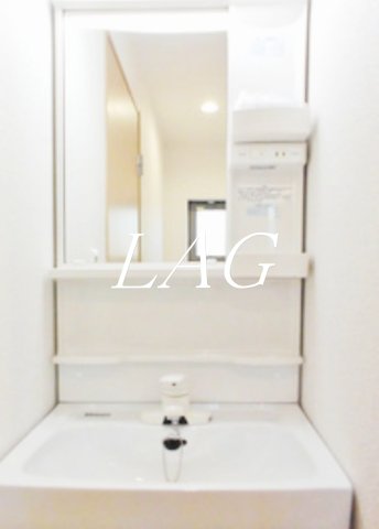 洗面設備　独立洗面台です。