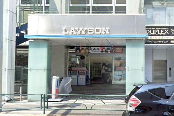 コンビニ　ローソン 六本木三丁目店（コンビニ）まで206m