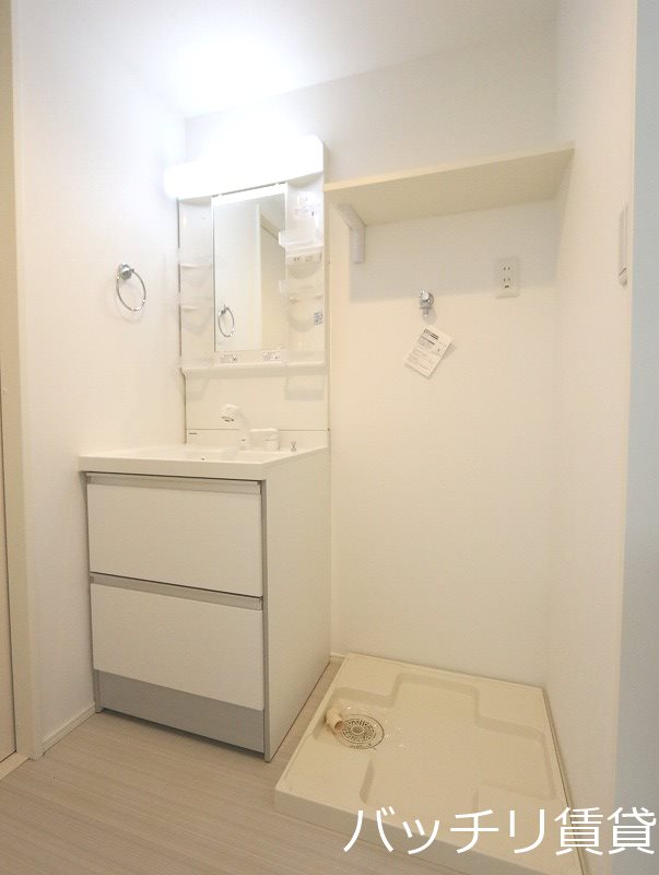 洗面設備　同型タイプの為、現状を優先致します。