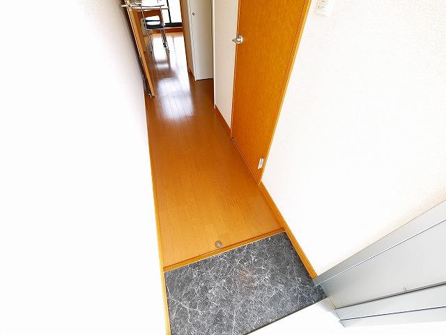 玄関　ゆったりとした玄関です