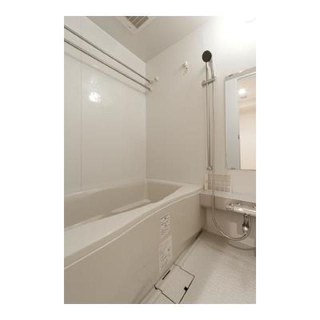 バス・シャワールーム　※写真は同タイプ住戸です。