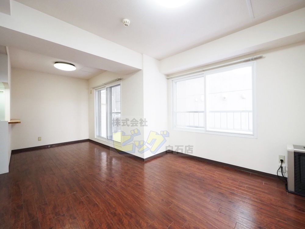 居室・リビング　広々リビングです♪