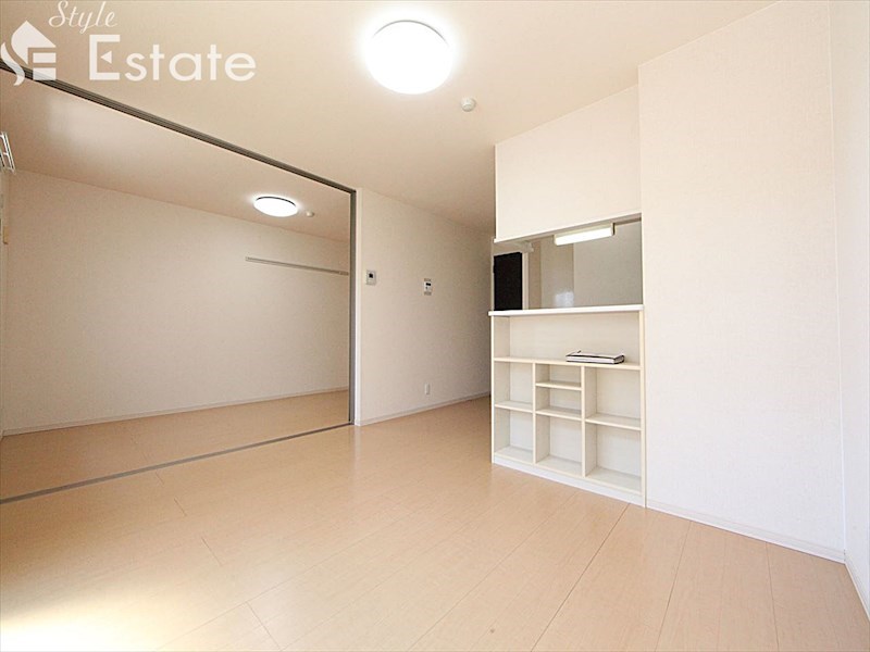 居室・リビング　内装