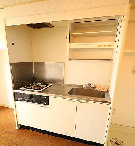 キッチン　まな板スペースたっぷりのキッチンです
