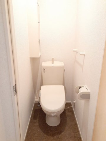 トイレ　ゆったりとした空間のトイレです