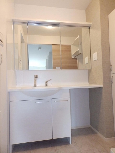 洗面設備　洗髪洗面化粧台