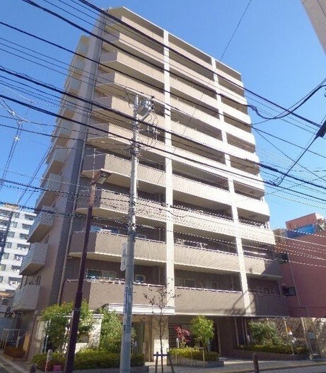 建物外観　オートロック完備