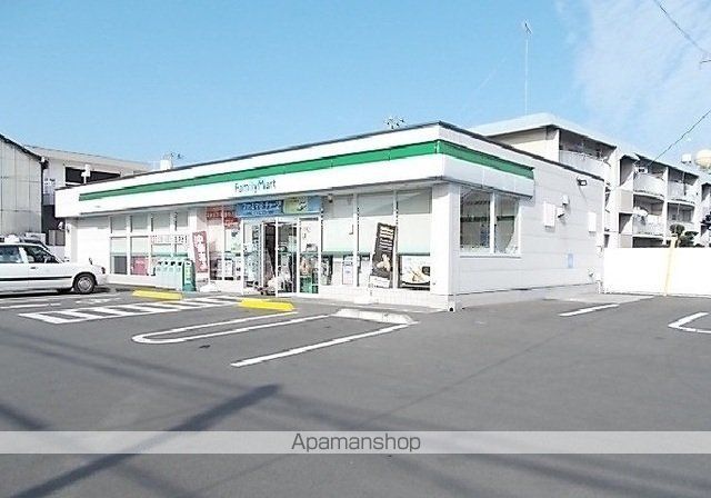 コンビニ　ファミリーマート今治東鳥生店様（コンビニ）まで150m
