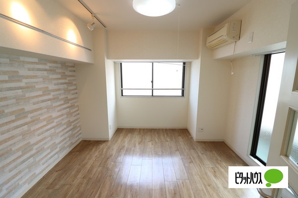 居室・リビング　現況の物を優先とします