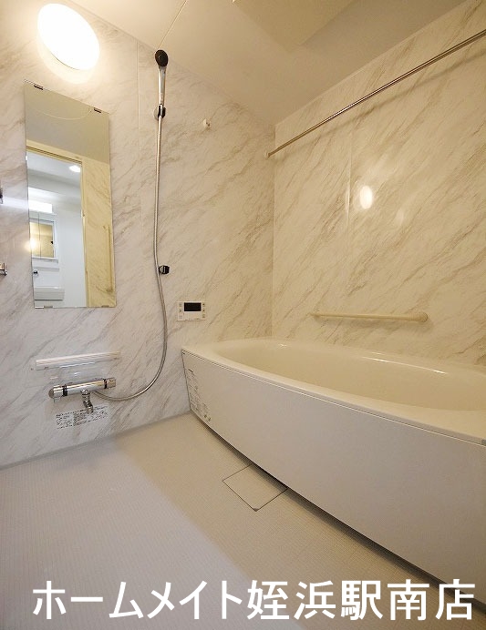 バス・シャワールーム　★お早めにお電話ください！★