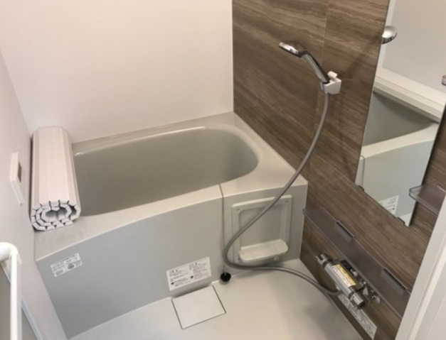 バス・シャワールーム　バス