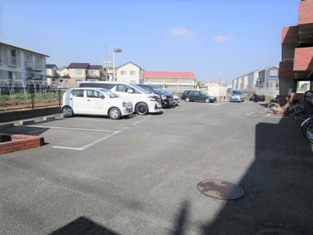 駐車場　駐車場（要空き確認）