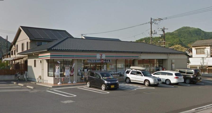 コンビニ　セブンイレブン（コンビニ）まで966m