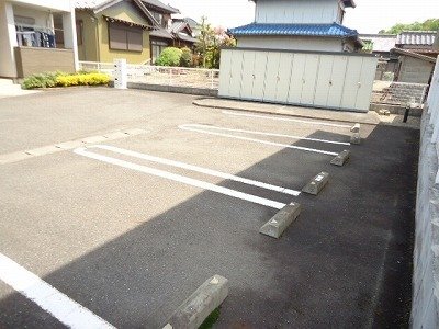駐車場　駐車スペースもあります