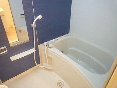 バス・シャワールーム　日々の疲れを癒すお風呂付です