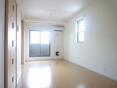 居室・リビング　使いやすいリビングです